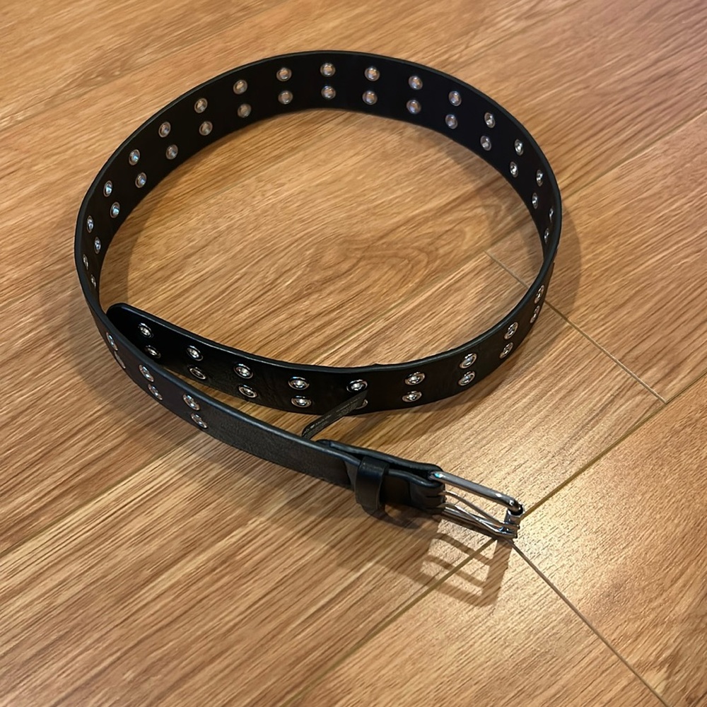 brandy melville black grommet belt